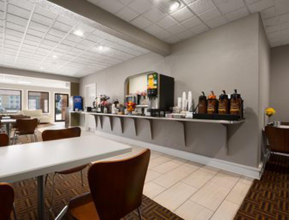 Super 8 By Wyndham Wytheville Exterior photo